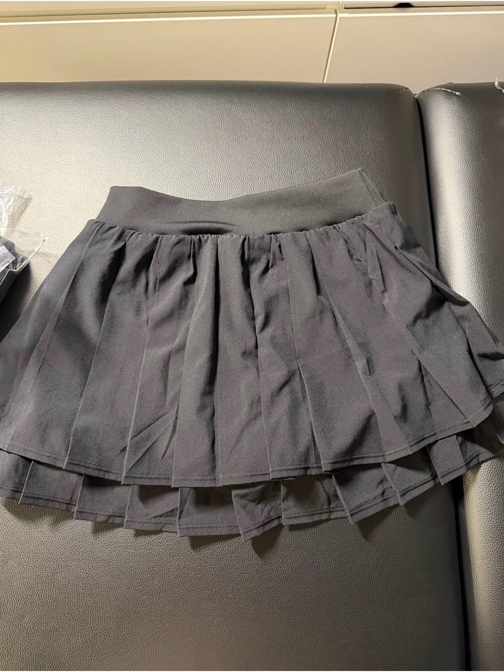 Alo Yoga Women’s Double Or Nothing Black Skirt/Skort - Size M - Picture 2 of 3